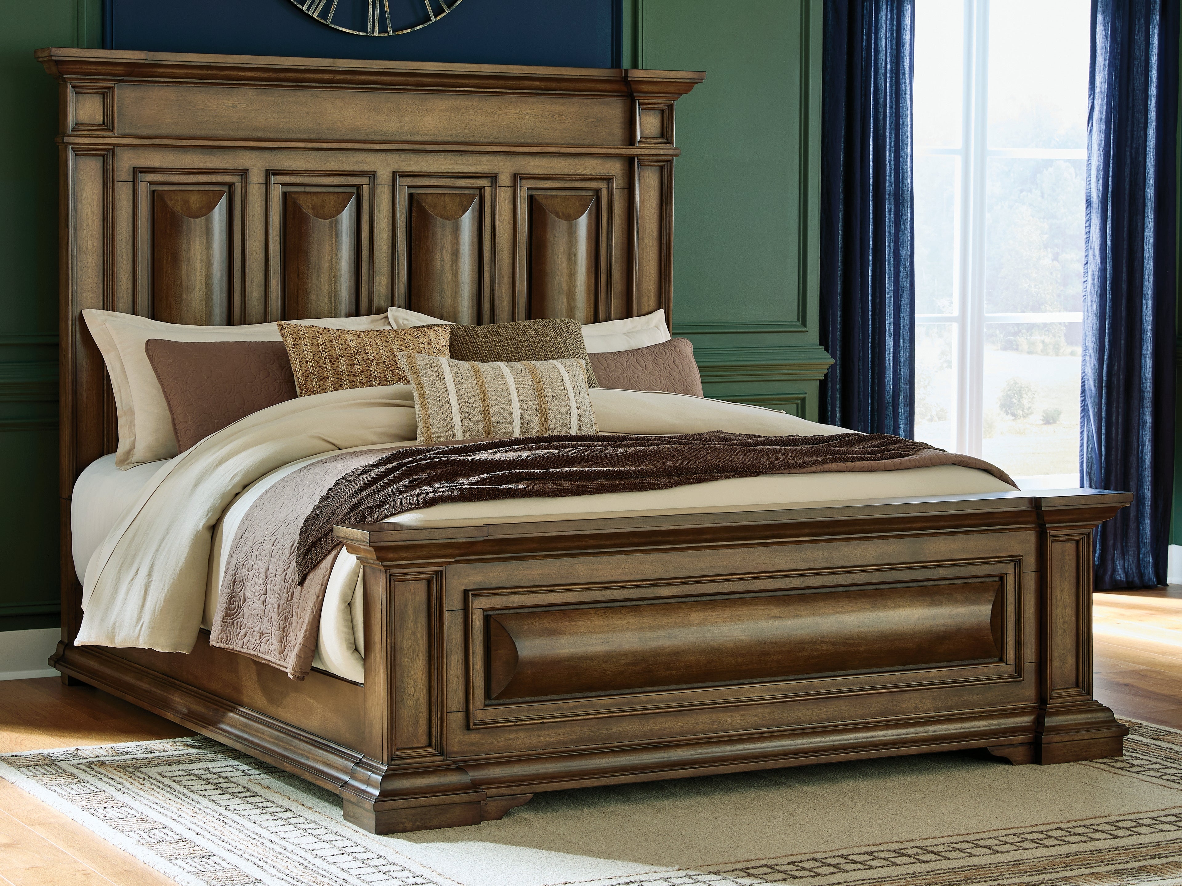 Leasing Furniture - Ashley Furniture - Frantanna Bedroom - King Panel Bed / Brown - PCB949B6