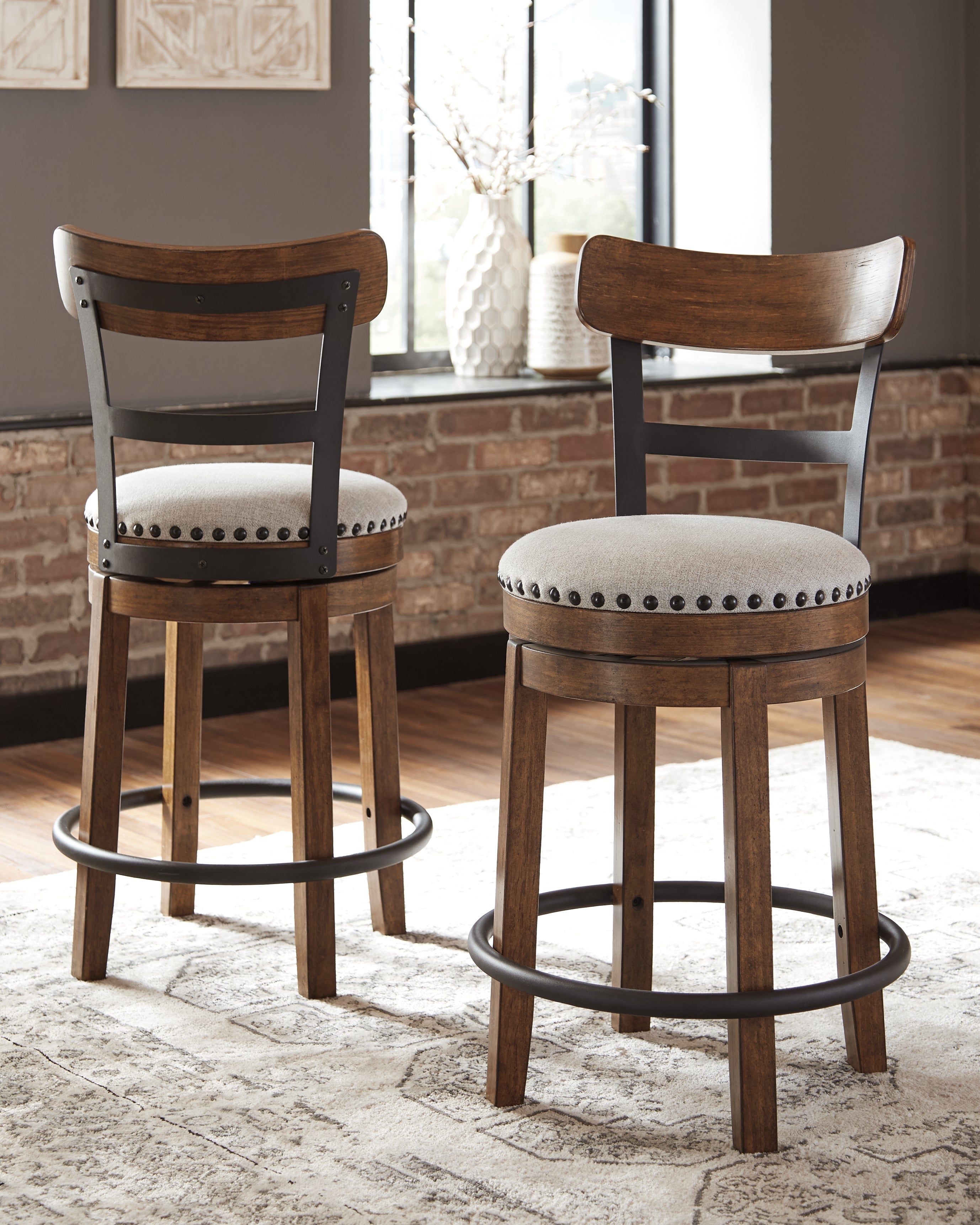 Leasing Furniture - Ashley Furniture - Valebeck Dining Room - UPH Swivel Barstool (1/CN) / Brown - D546-424