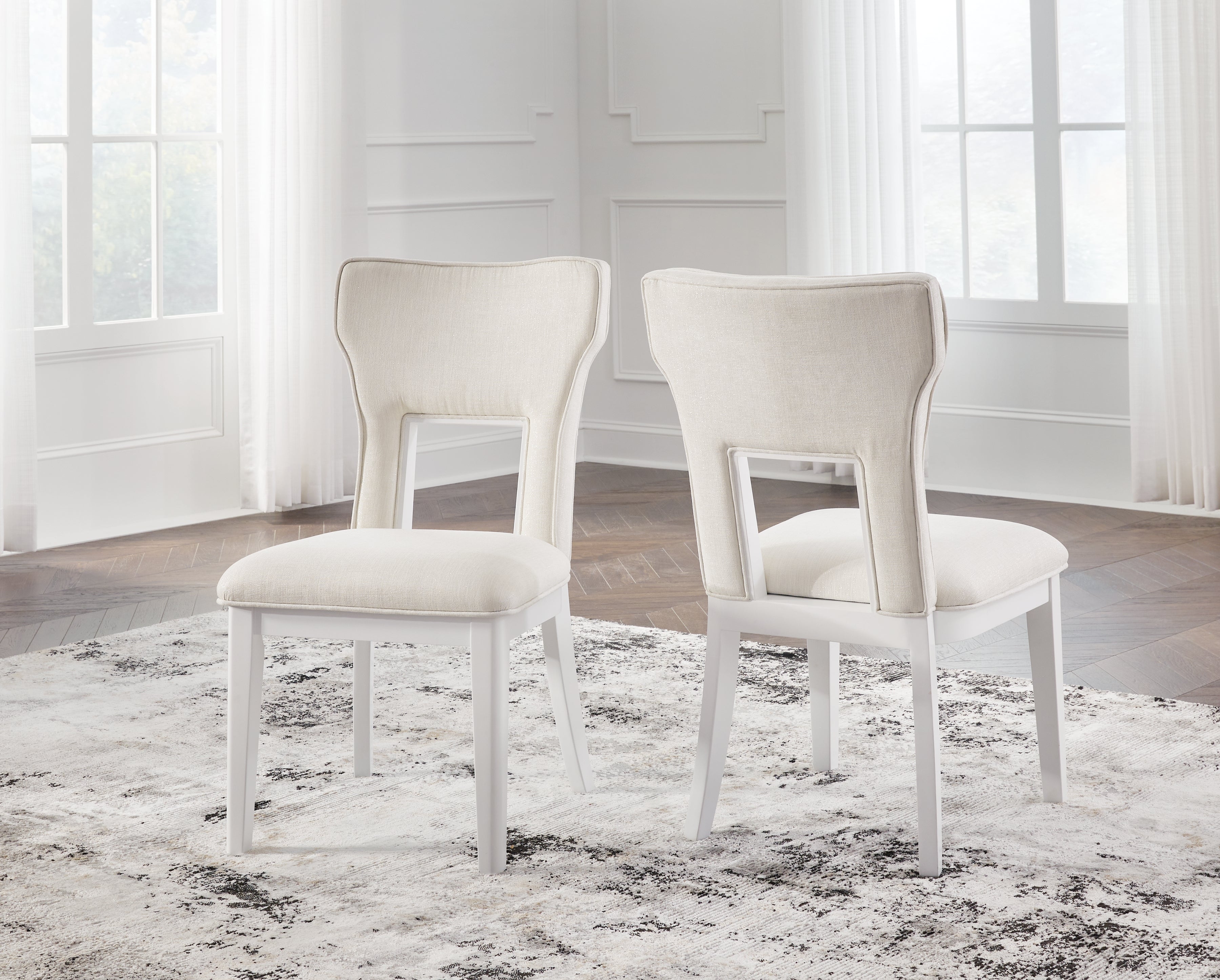 Leasing Furniture - Ashley Furniture - Chalanna Dining Room - Dining Chair (Set of 2) / White - D822-01X2