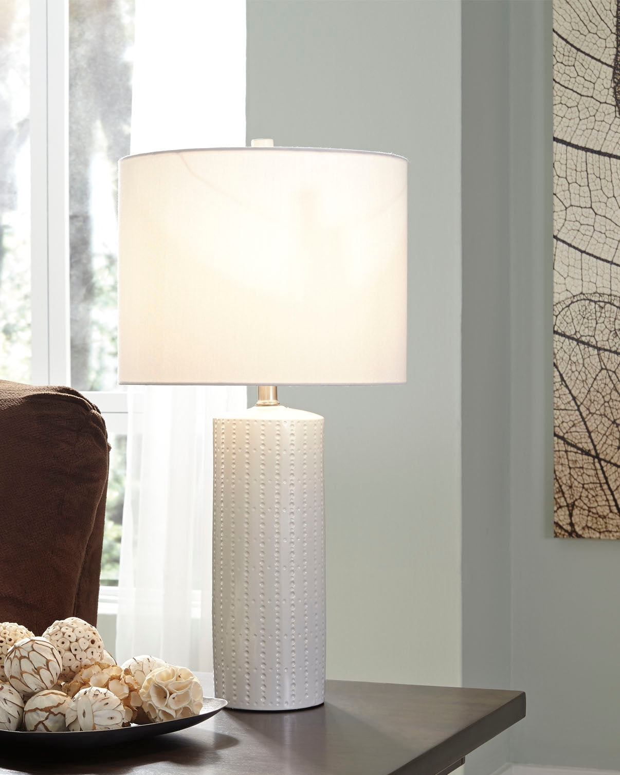 Leasing Furniture - Ashley Furniture - Steuben Lighting - Ceramic Table Lamp (Set of 2) / White - L177904