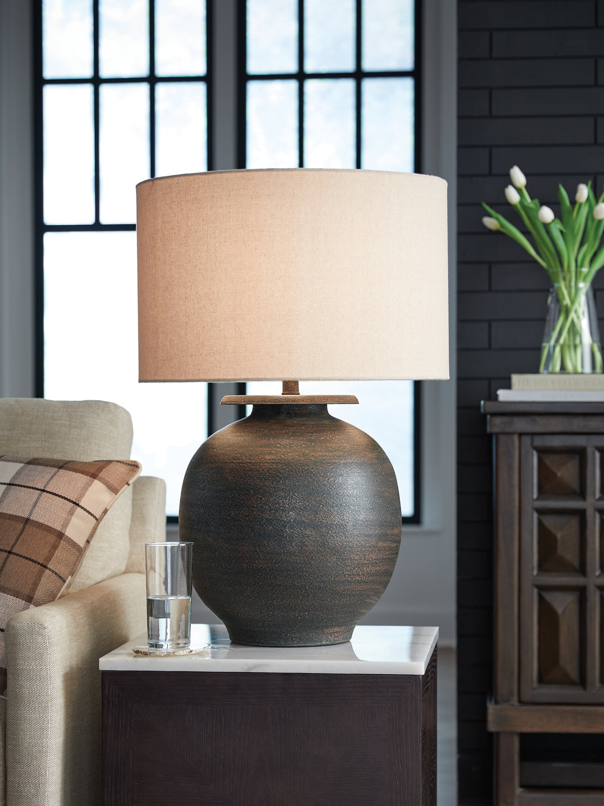 Leasing Furniture - Ashley Furniture - Carlenbury Lighting - Metal Table Lamp (1/CN) / Antique Brown - L207574