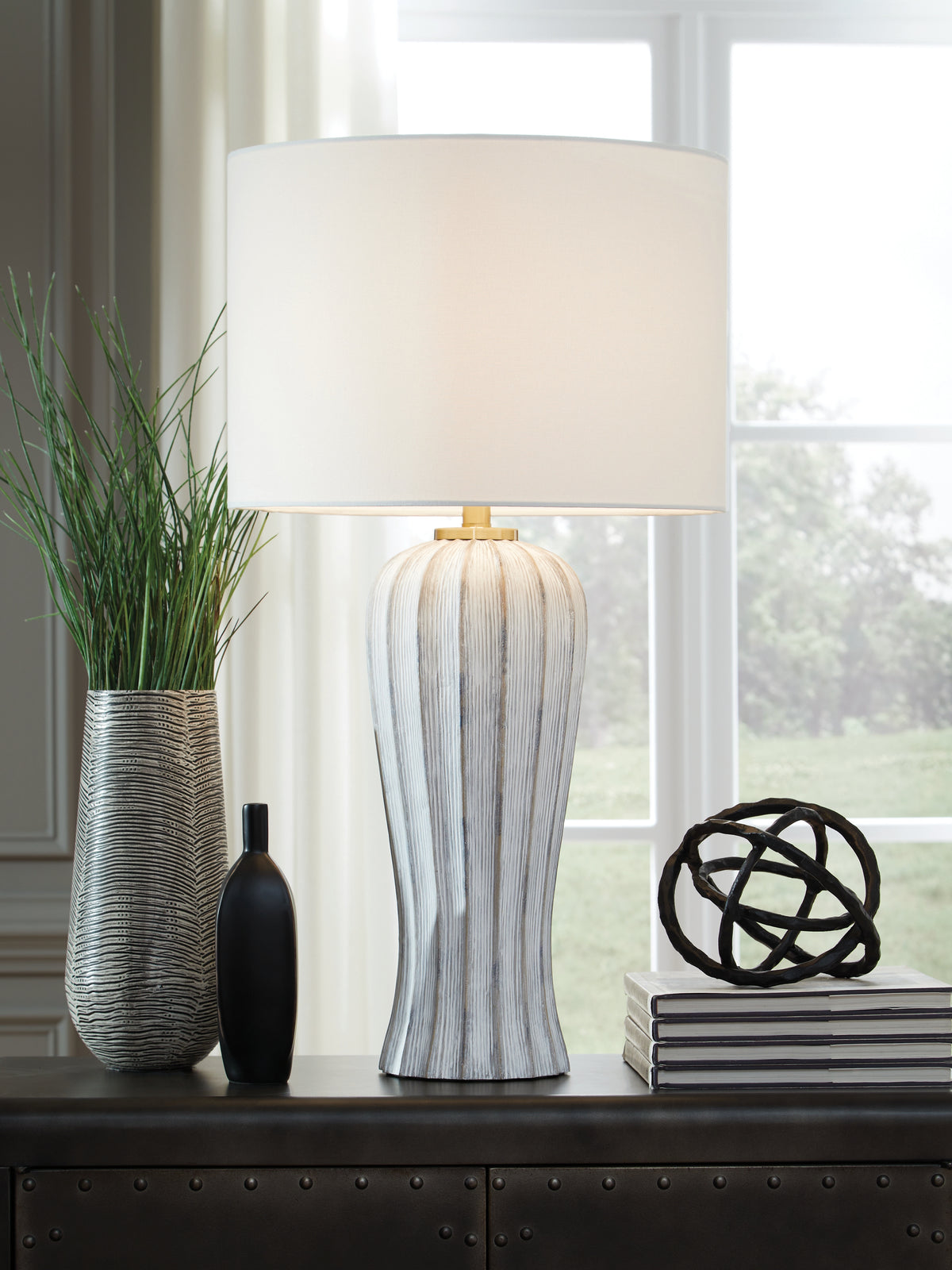 Leasing Furniture - Ashley Furniture - Lanwell Lighting - Poly Table Lamp (1/CN) / Antique Gray - L235894