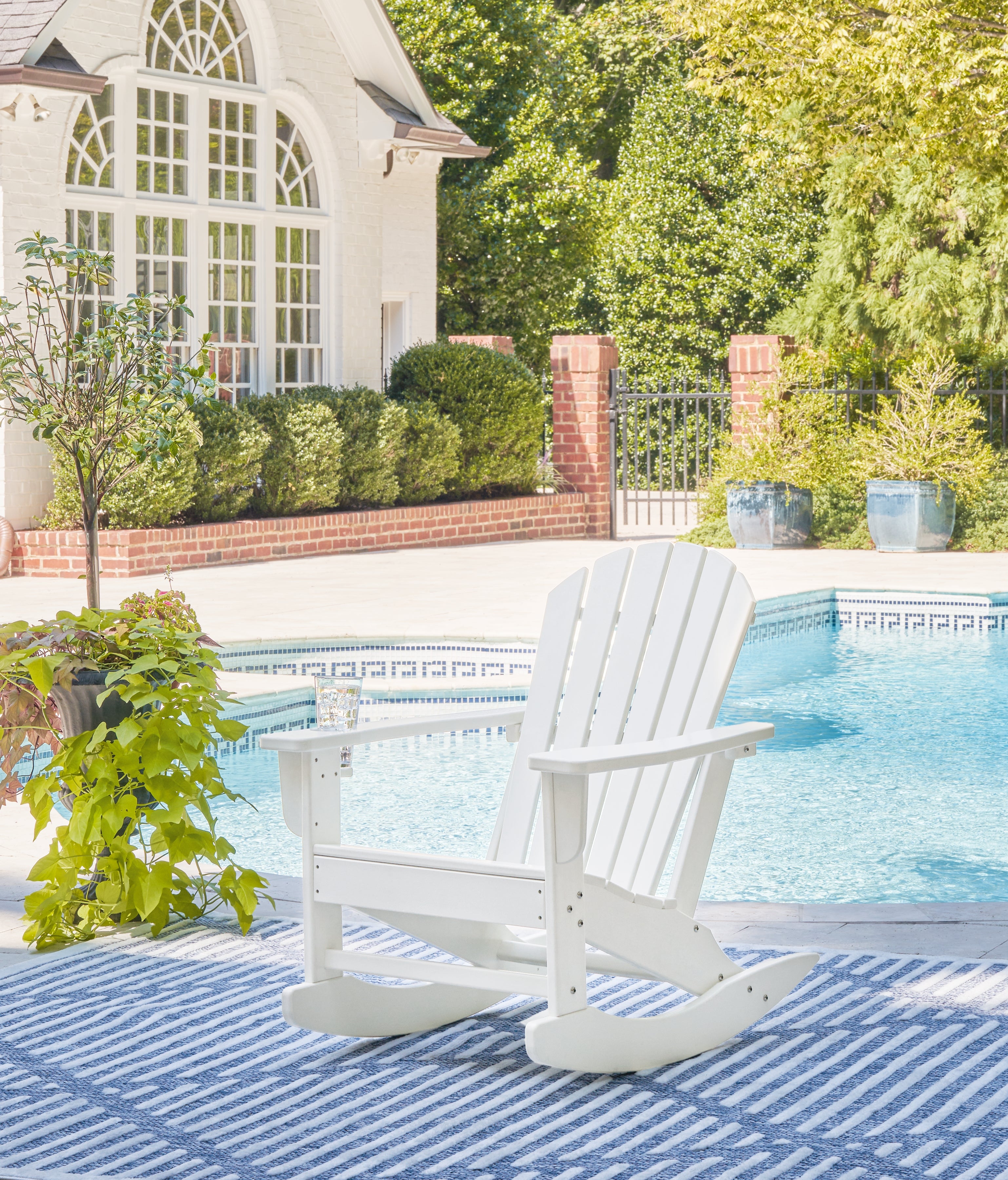 Leasing Furniture - Ashley Furniture - Sundown Treasure Outdoor - Rocking Chair / White - P011-827