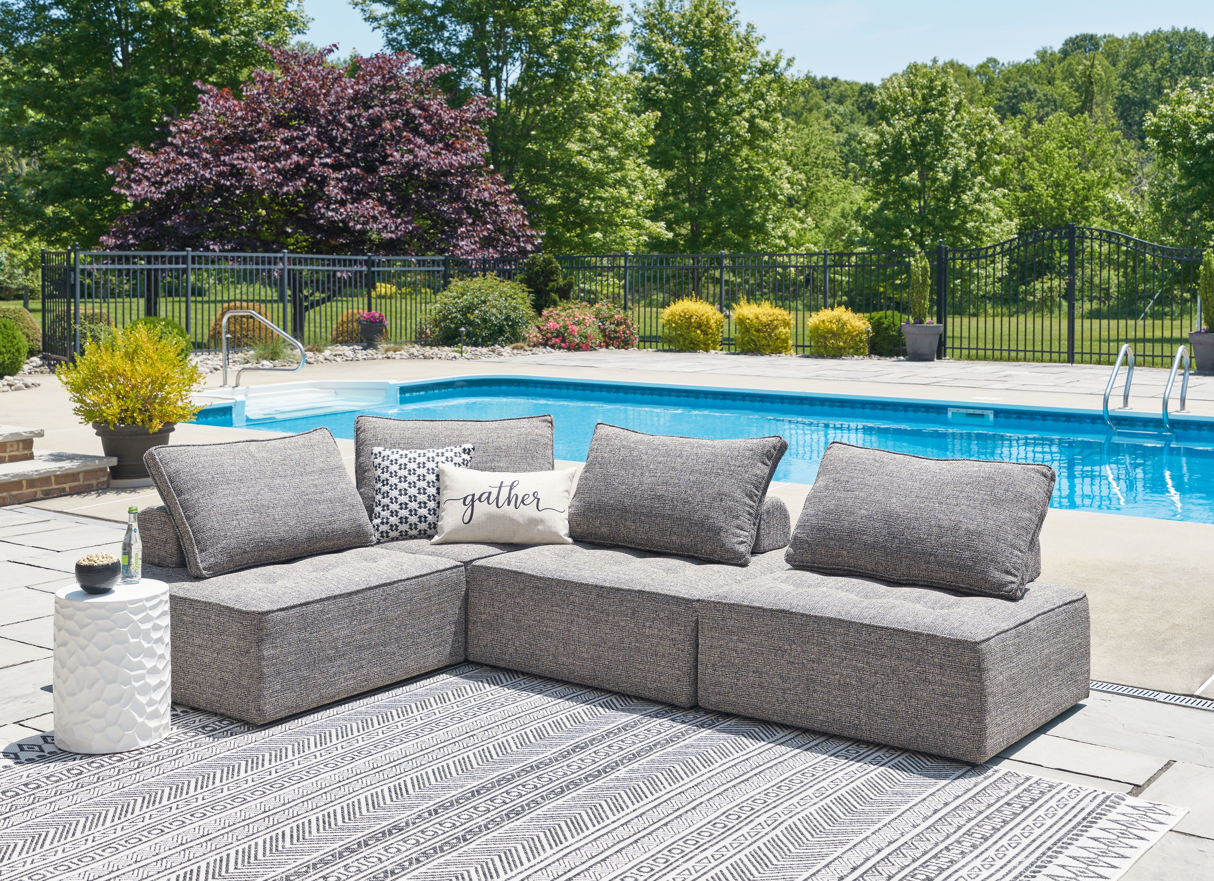 Leasing Furniture - Ashley Furniture - Bree Zee Outdoor - 4-Piece Outdoor Sectional / Brown - P160P8