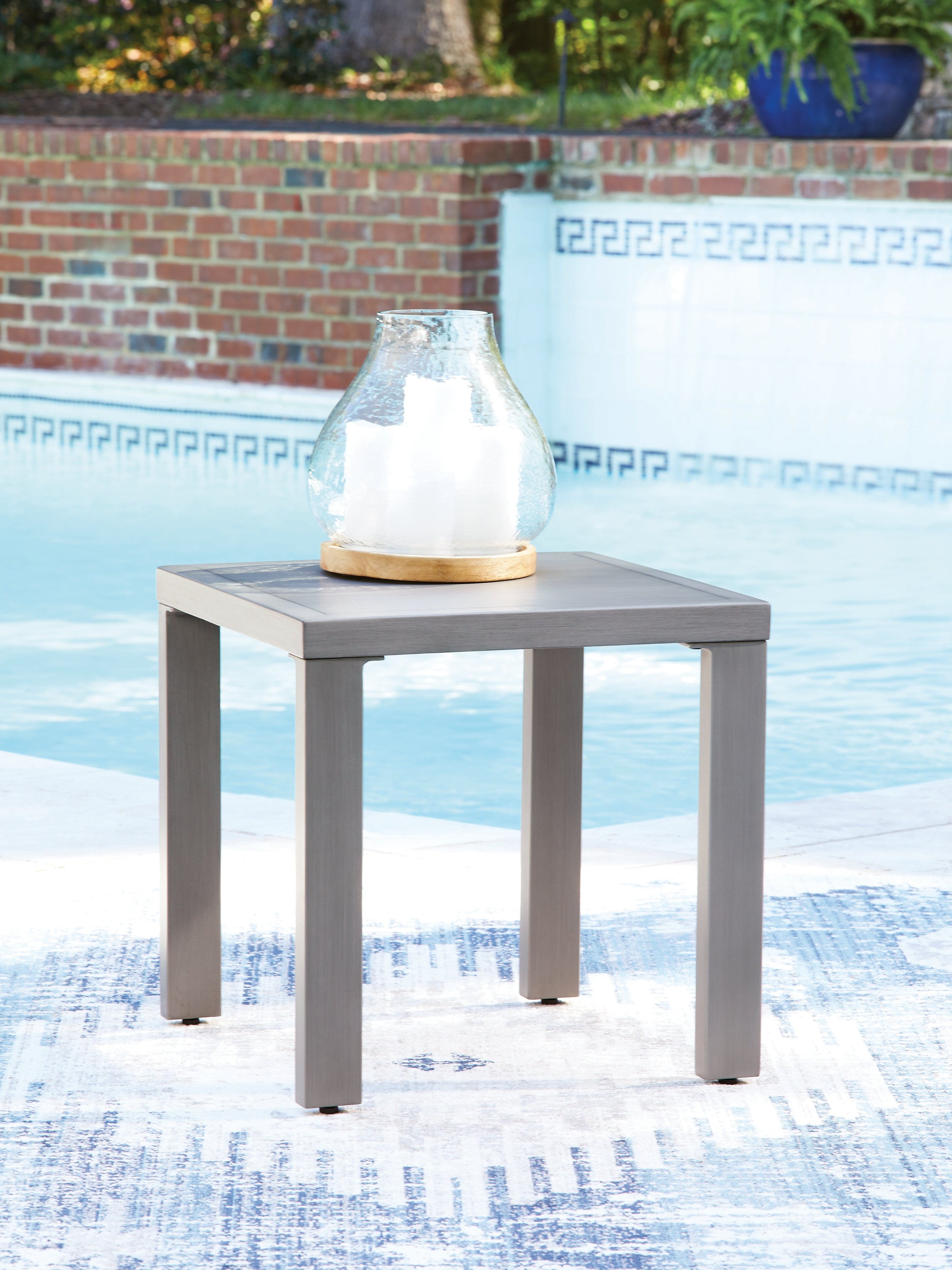 Leasing Furniture - Ashley Furniture - Half Moon Beach Outdoor - Square End Table / Gray - PCP418-702
