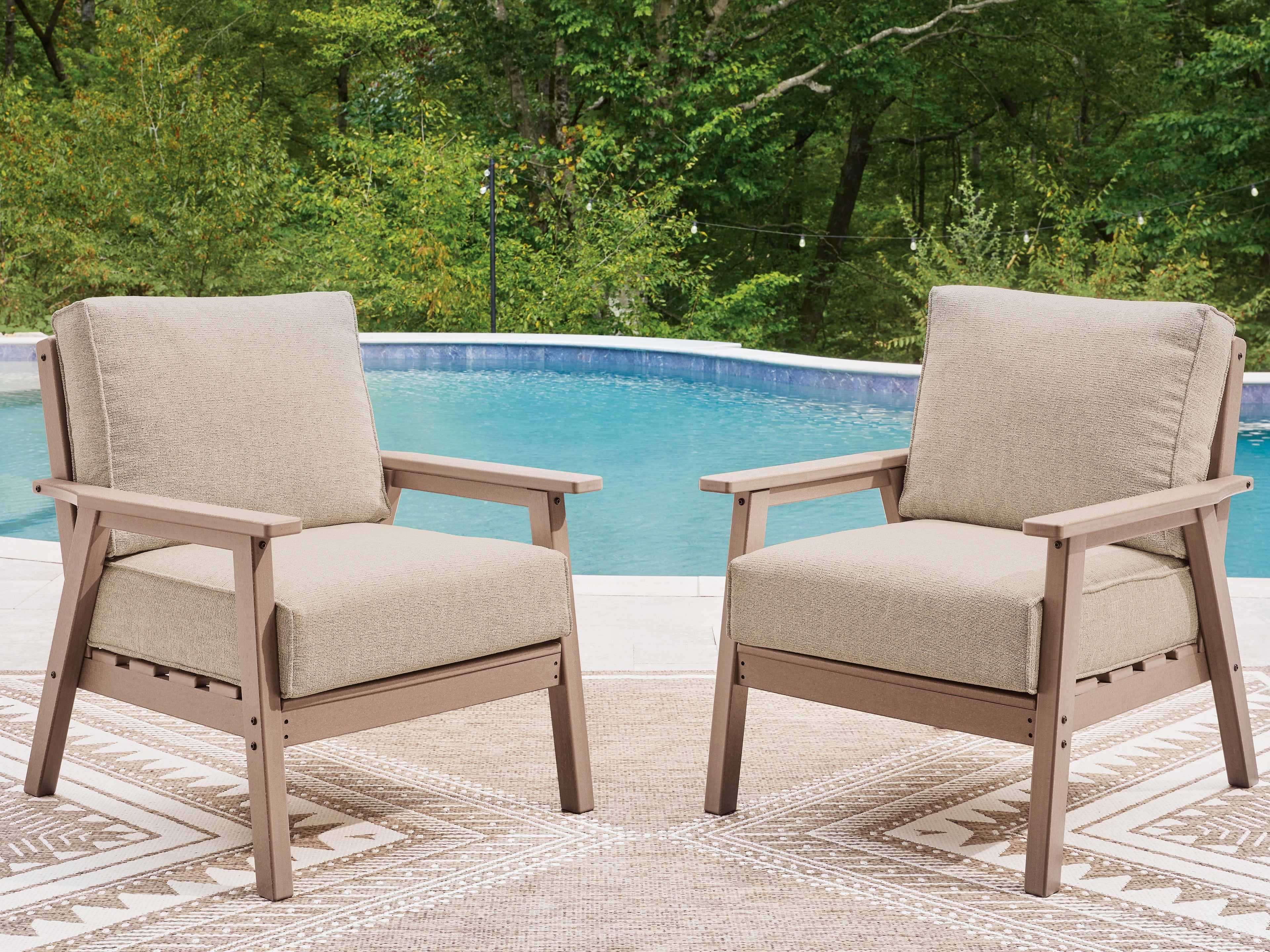 Leasing Furniture - Ashley Furniture - Grover Beach Outdoor - Lounge Chair w/Cushion (Set of 2) / Driftwood - PCP422-820