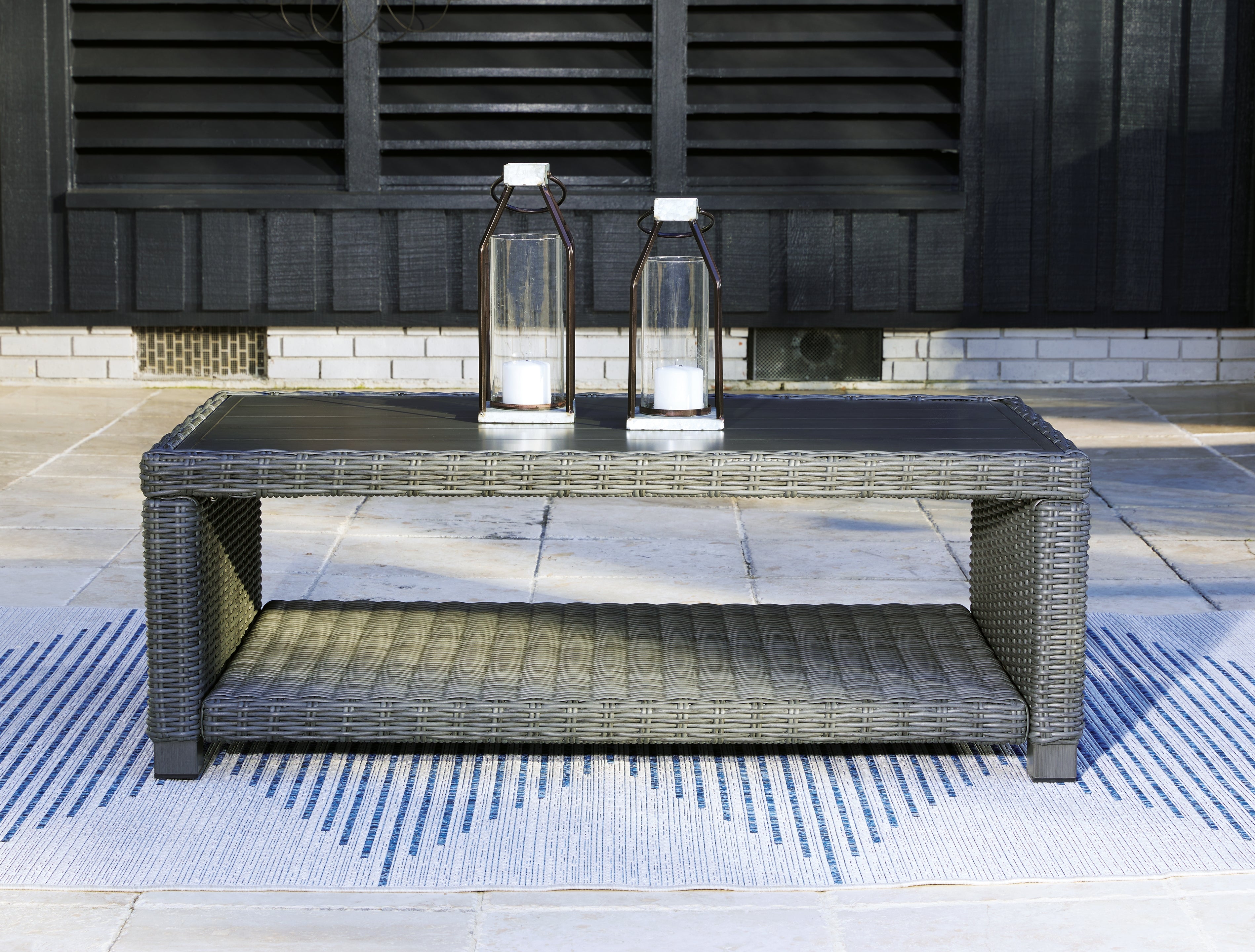 Leasing Furniture - Ashley Furniture - Elite Park Outdoor - Rectangular Cocktail Table / Gray - P518-701
