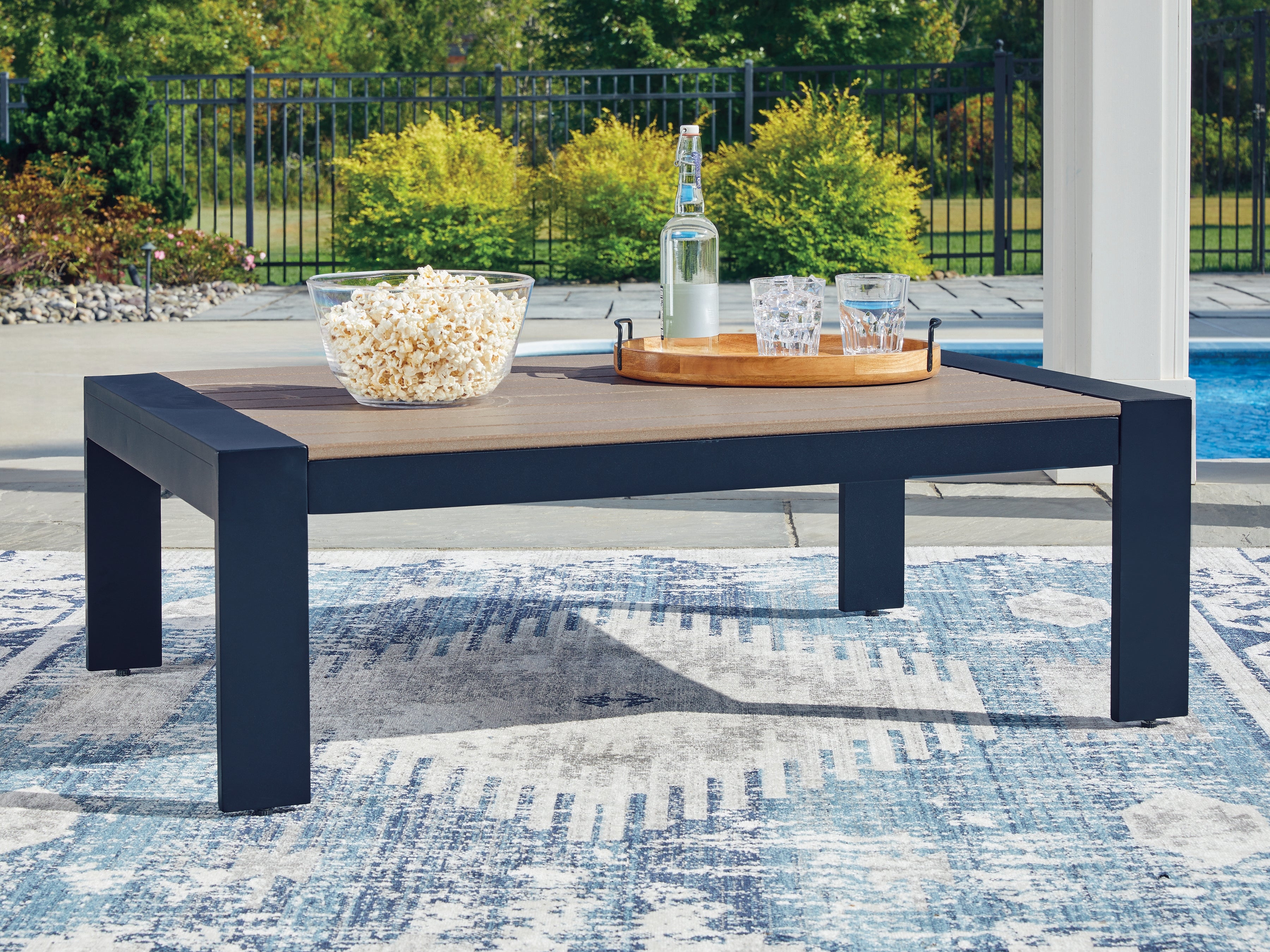 Leasing Furniture - Ashley Furniture - East Beach Outdoor - Rectangular Cocktail Table / Navy Blue/Driftwood - PCP587-701