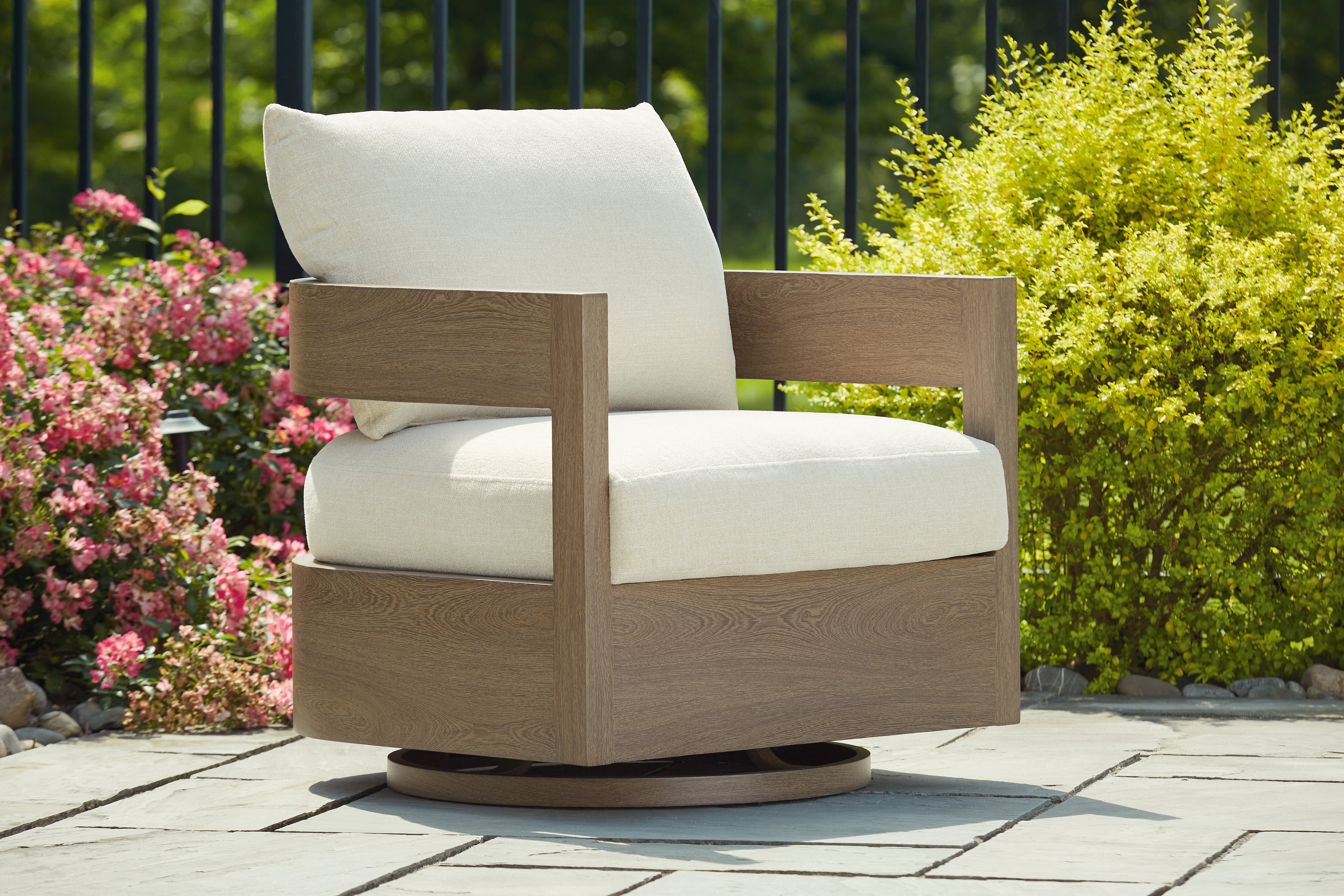 Leasing Furniture - Ashley Furniture - Serene Bay Outdoor - Swivel Glider Chair w/Cushion / Dark Brown/White - P671-821