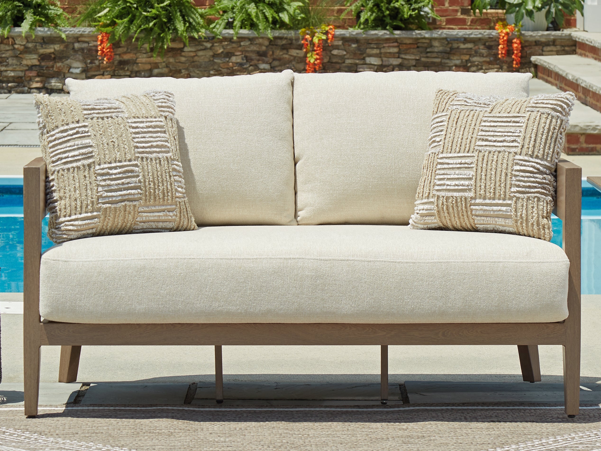 Leasing Furniture - Ashley Furniture - Serene Bay Outdoor - Loveseat w/Cushion / Dark Brown/White - P671-835