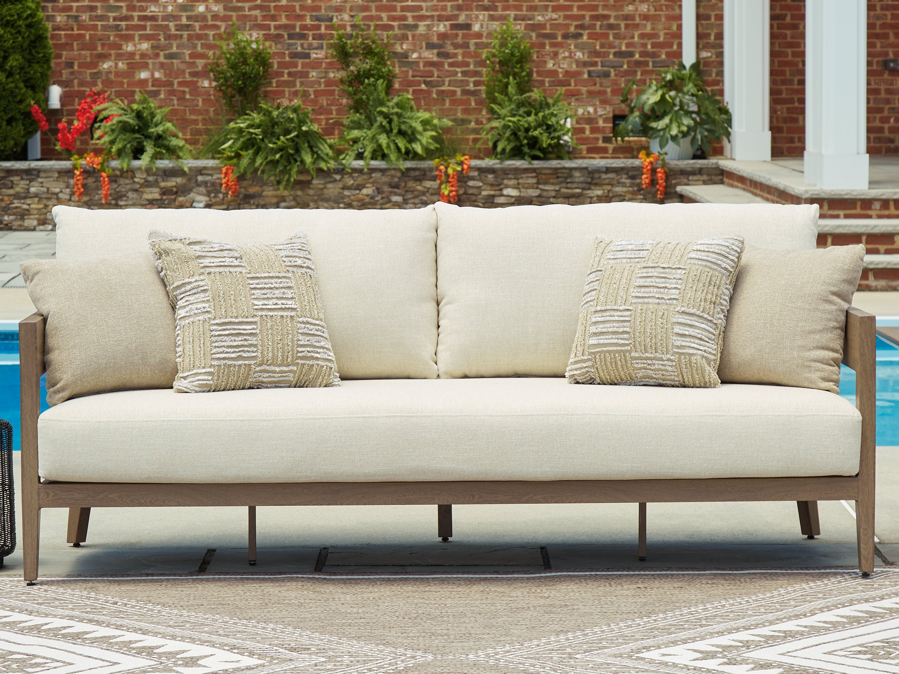 Leasing Furniture - Ashley Furniture - Serene Bay Outdoor - Sofa with Cushion / Dark Brown/White - P671-838