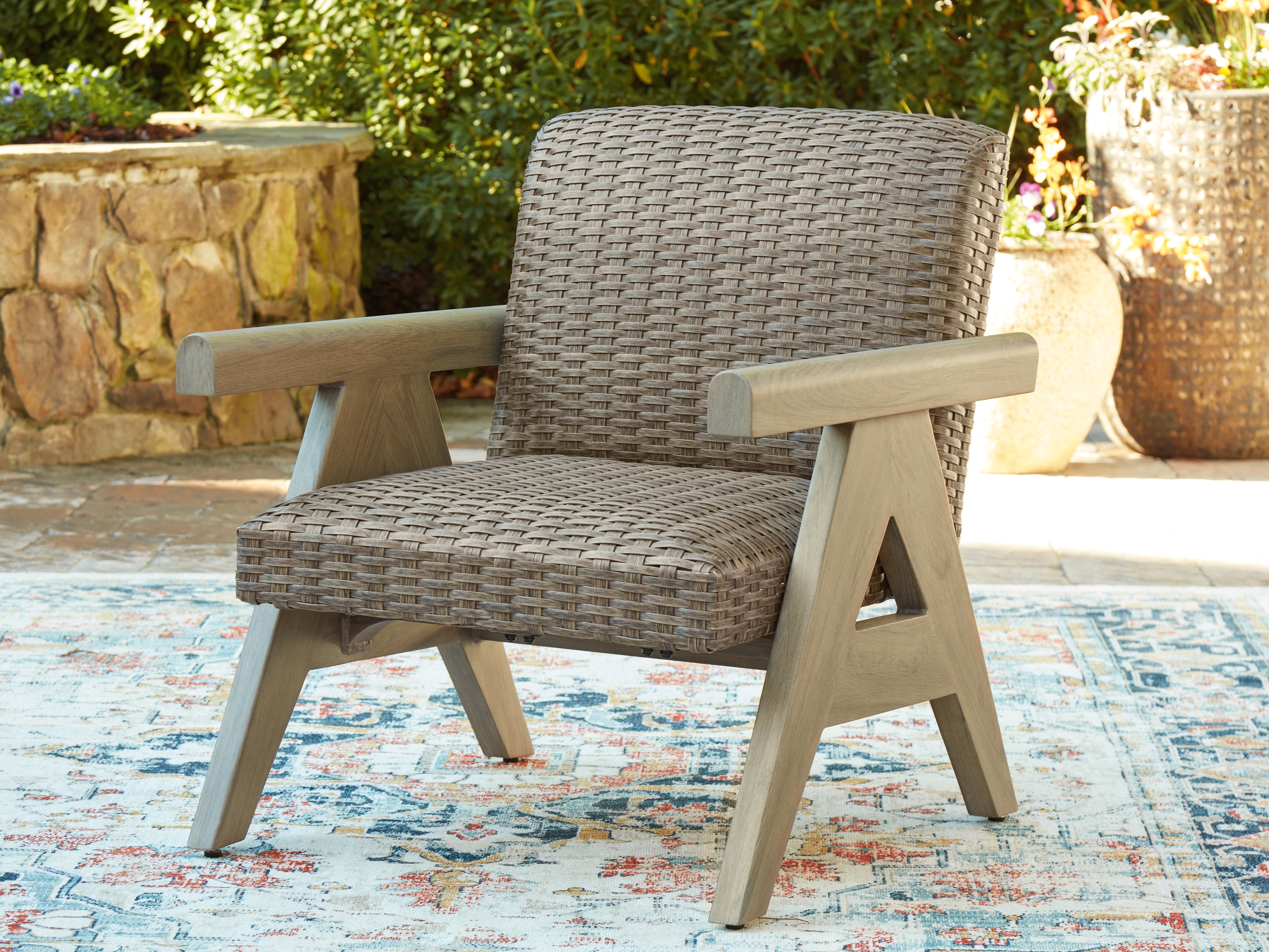 Leasing Furniture - Ashley Furniture - Cliff Trails Outdoor - Rocking Lounge Chair / Beige - PCP690-821