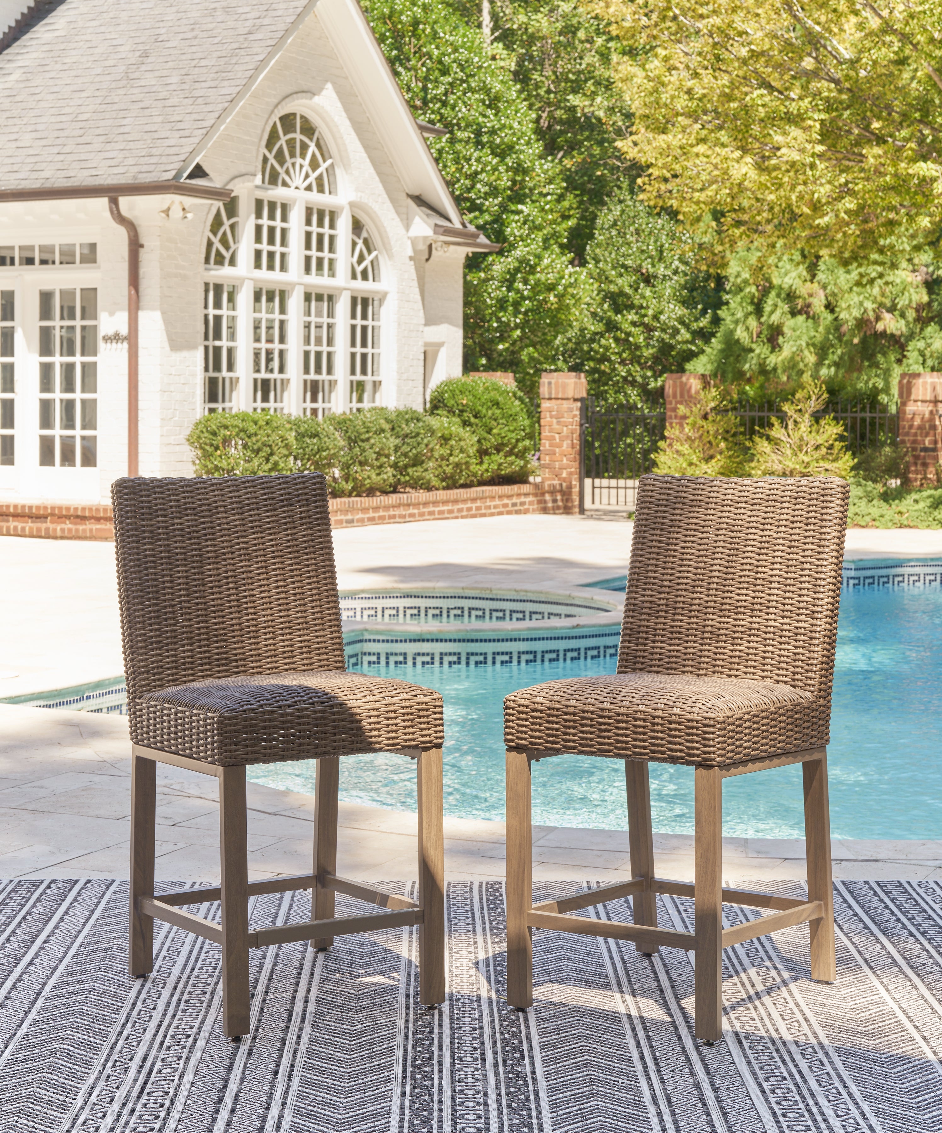 Leasing Furniture - Ashley Furniture - Walton Bridge Outdoor - Barstool (Set of 2) / Driftwood - P749-130