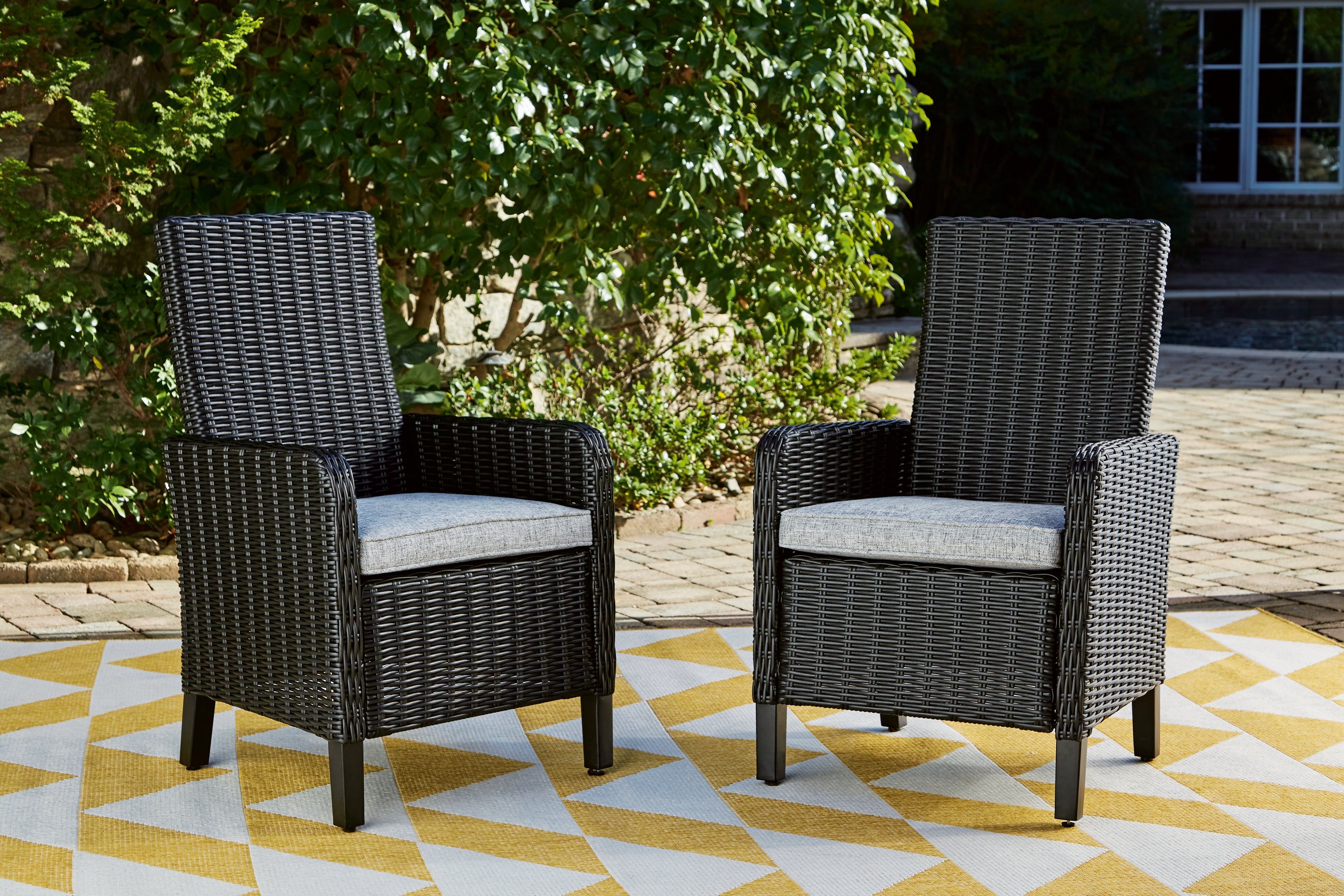 Leasing Furniture - Ashley Furniture - Beachcroft Outdoor - Arm Chair With Cushion (Set of 2) / Black/Light Gray - P792-601A