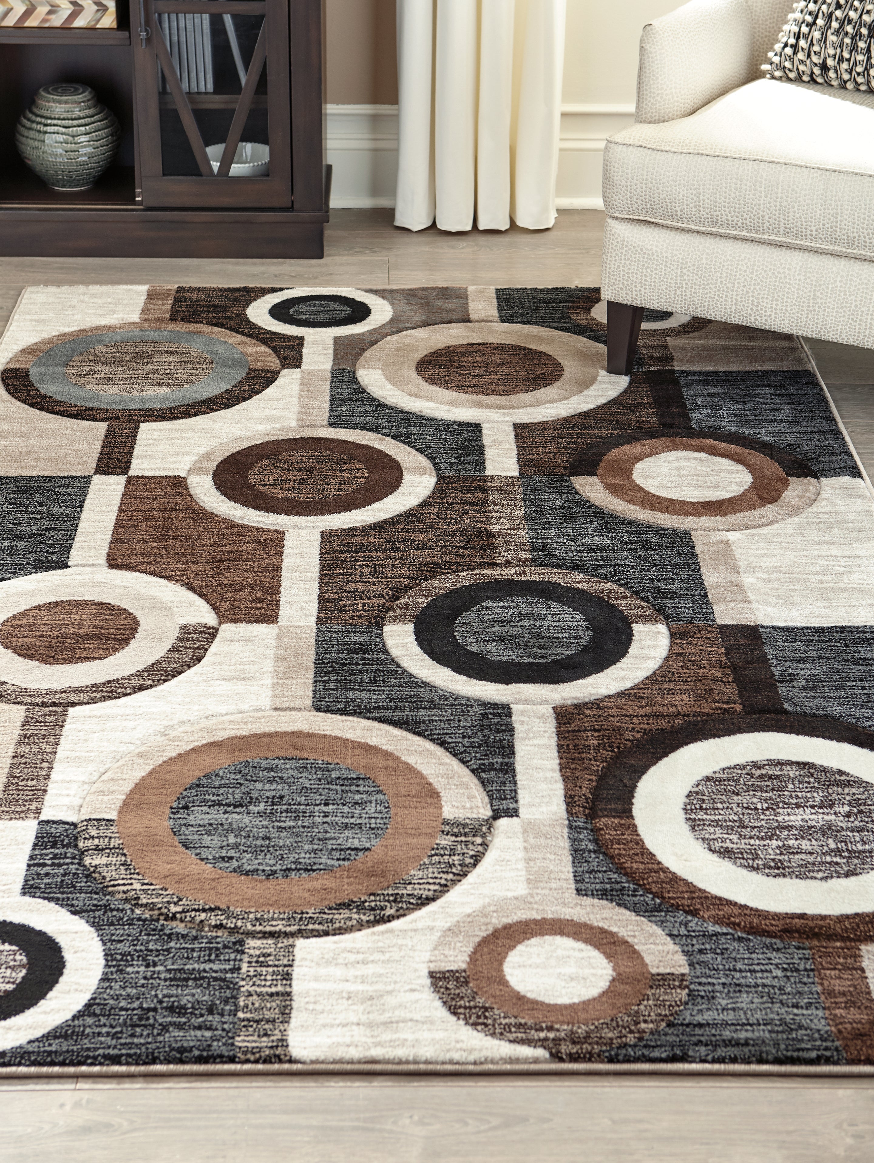 Leasing Furniture - Ashley Furniture - Guintte Rug - 8'2" x 9'6" Rug / Multi - R403971