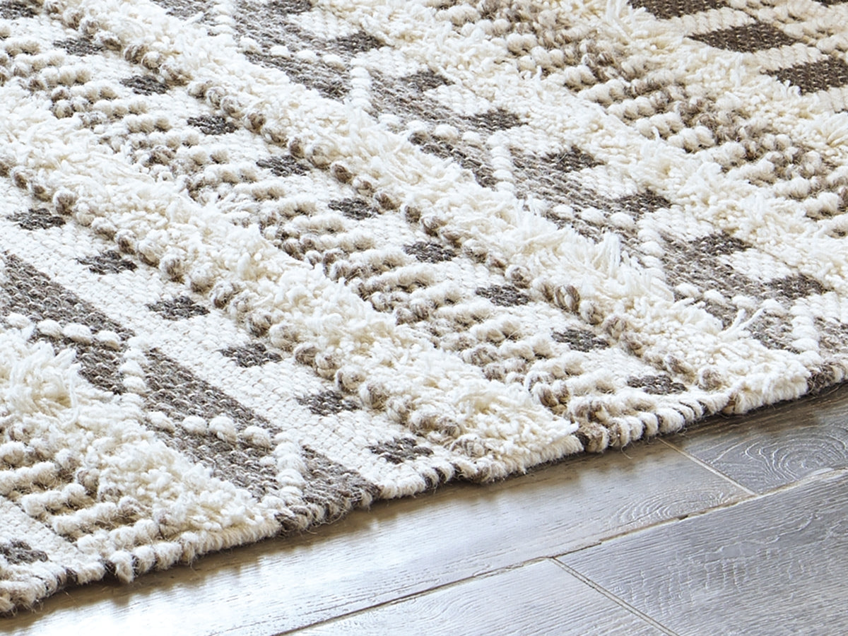 Leasing Furniture - Ashley Furniture - Karalee Rug - 8' x 10' Rug / Ivory/Brown - R404441