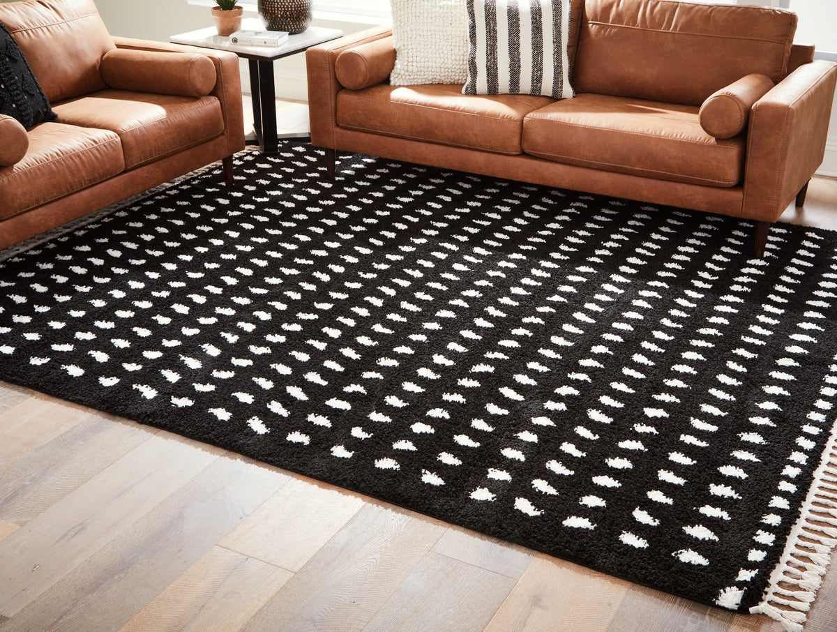 Leasing Furniture - Ashley Furniture - Minston Rug - 5' x 7' Rug / Black/White - R405952