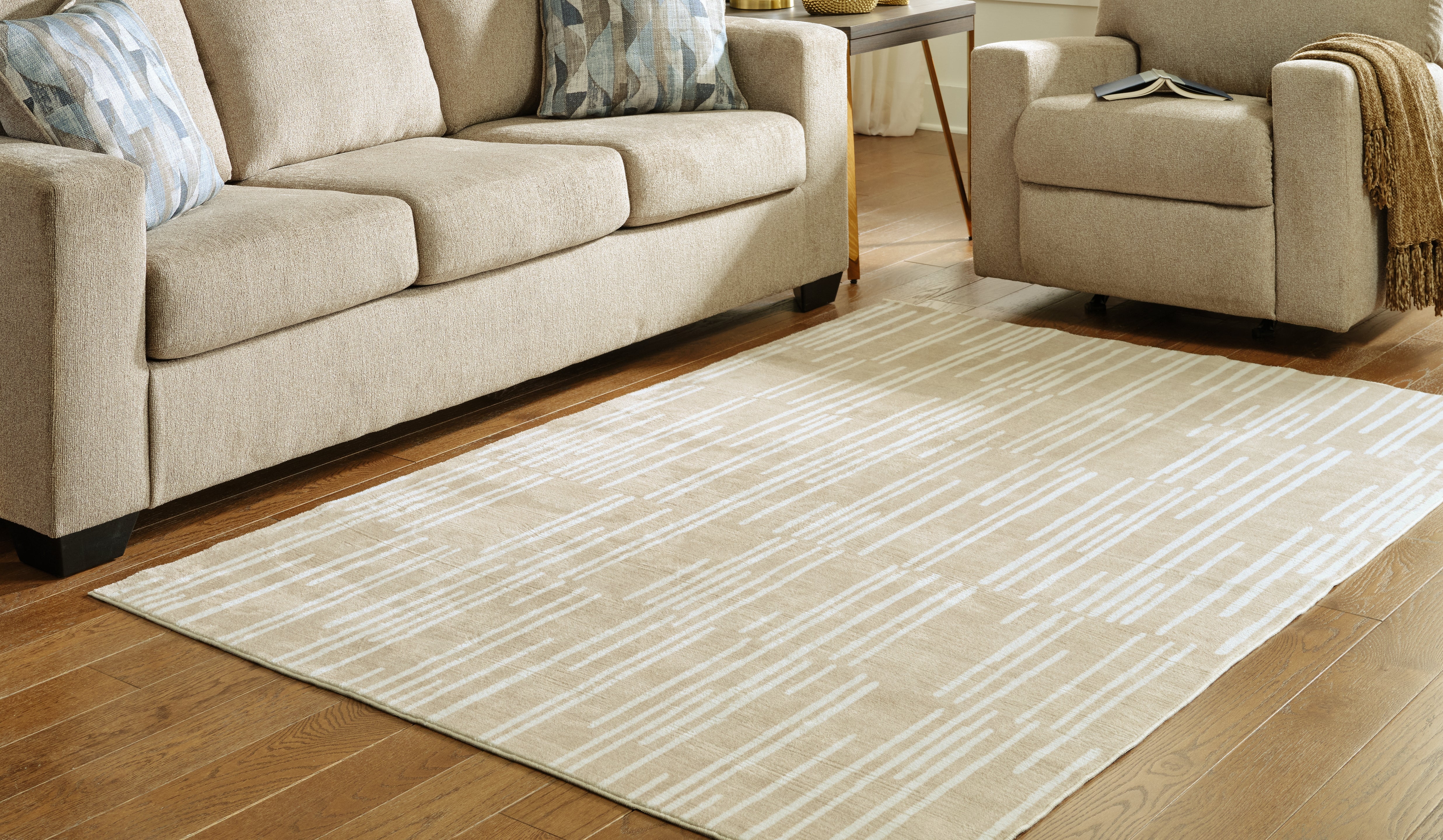 Leasing Furniture - Ashley Furniture - Ardenville Rug - 5' x 7'1" Washable Rug / Tan/Cream - R406212