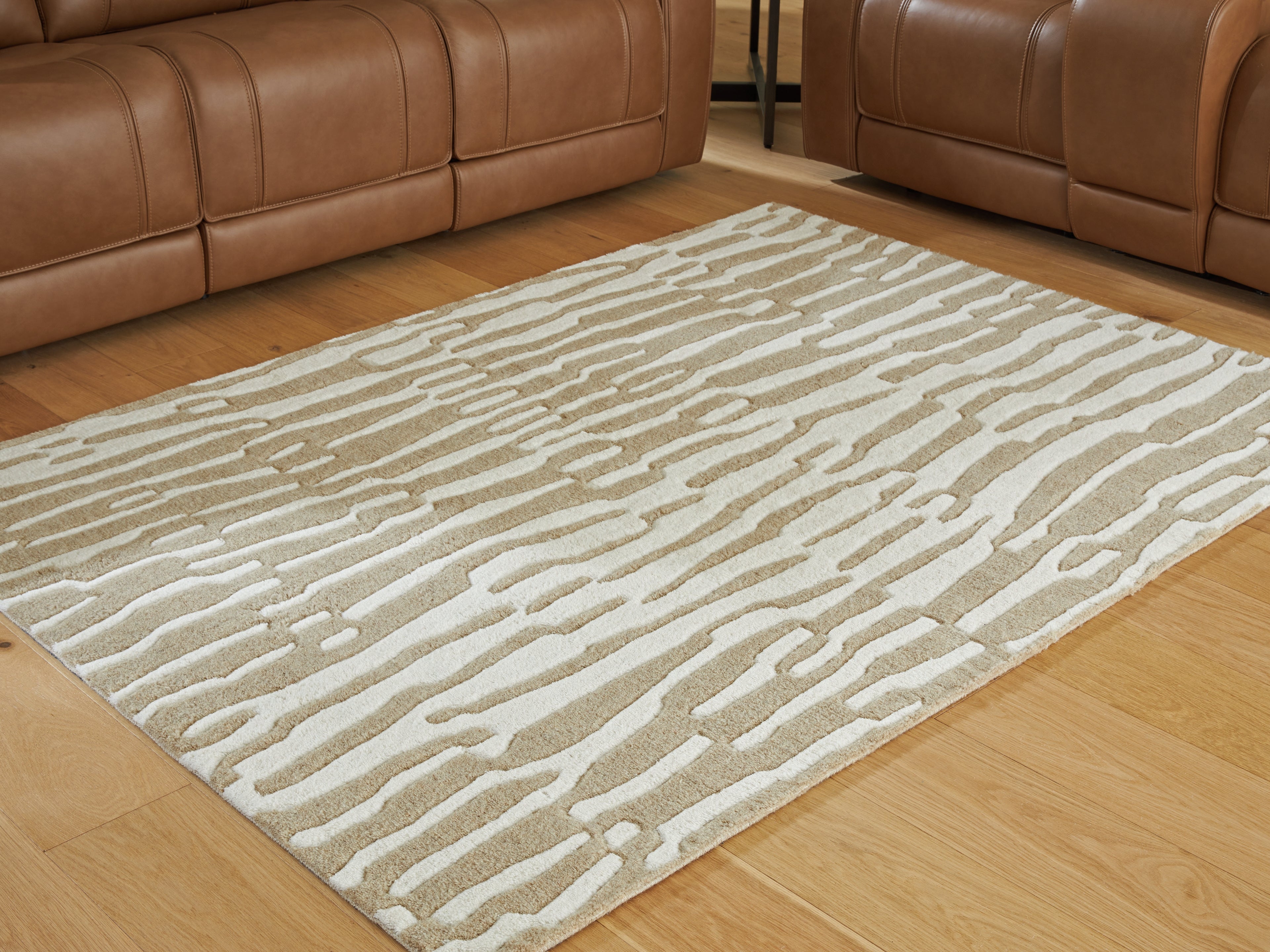 Leasing Furniture - Ashley Furniture - Corrbell Rug - 5' x 7' Area Rug / Beige/White - R407632
