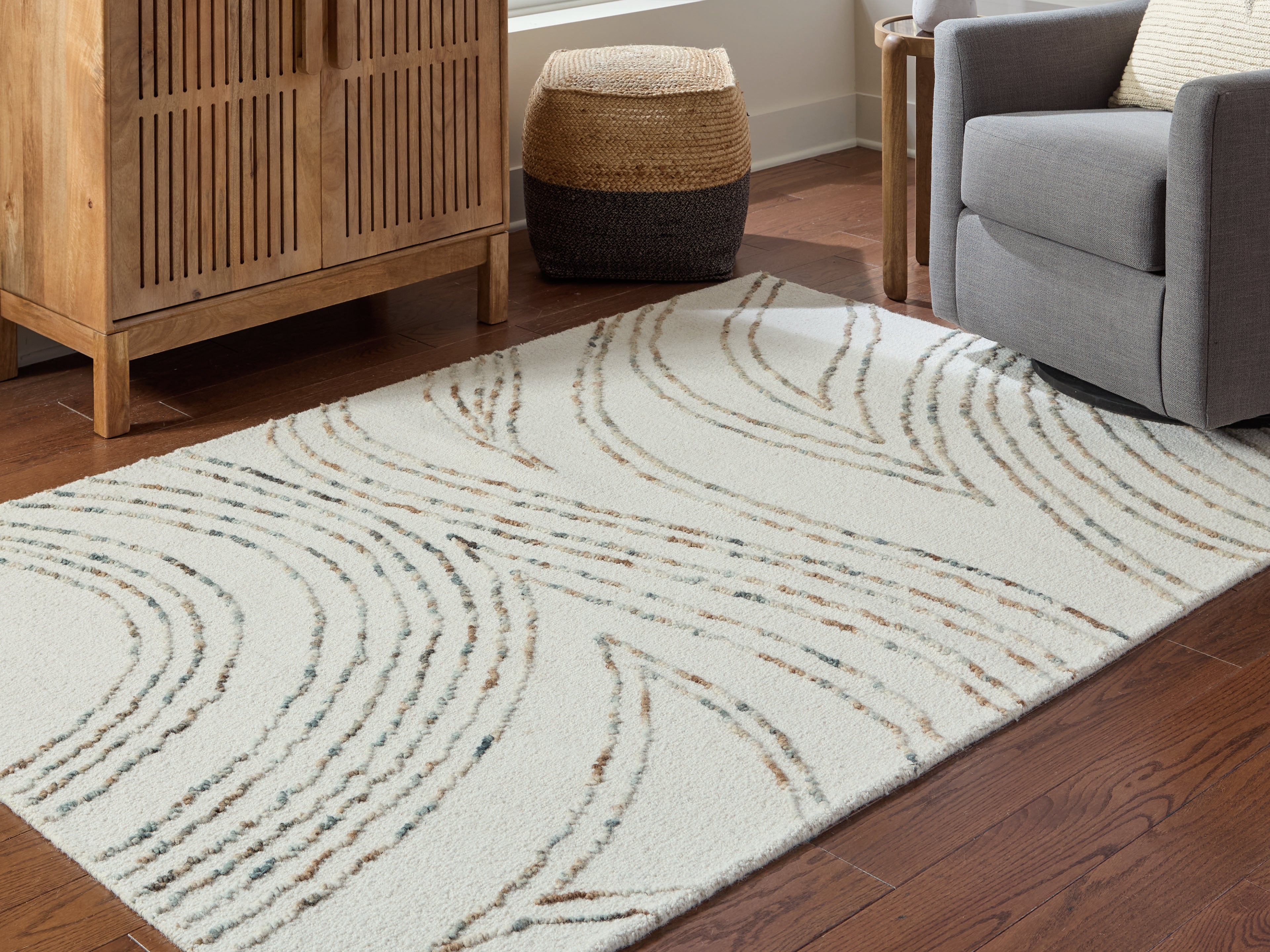 Leasing Furniture - Ashley Furniture - Deenbury Rug - 5' x 7' Area Rug / Ivory/Green/Brown - R407862