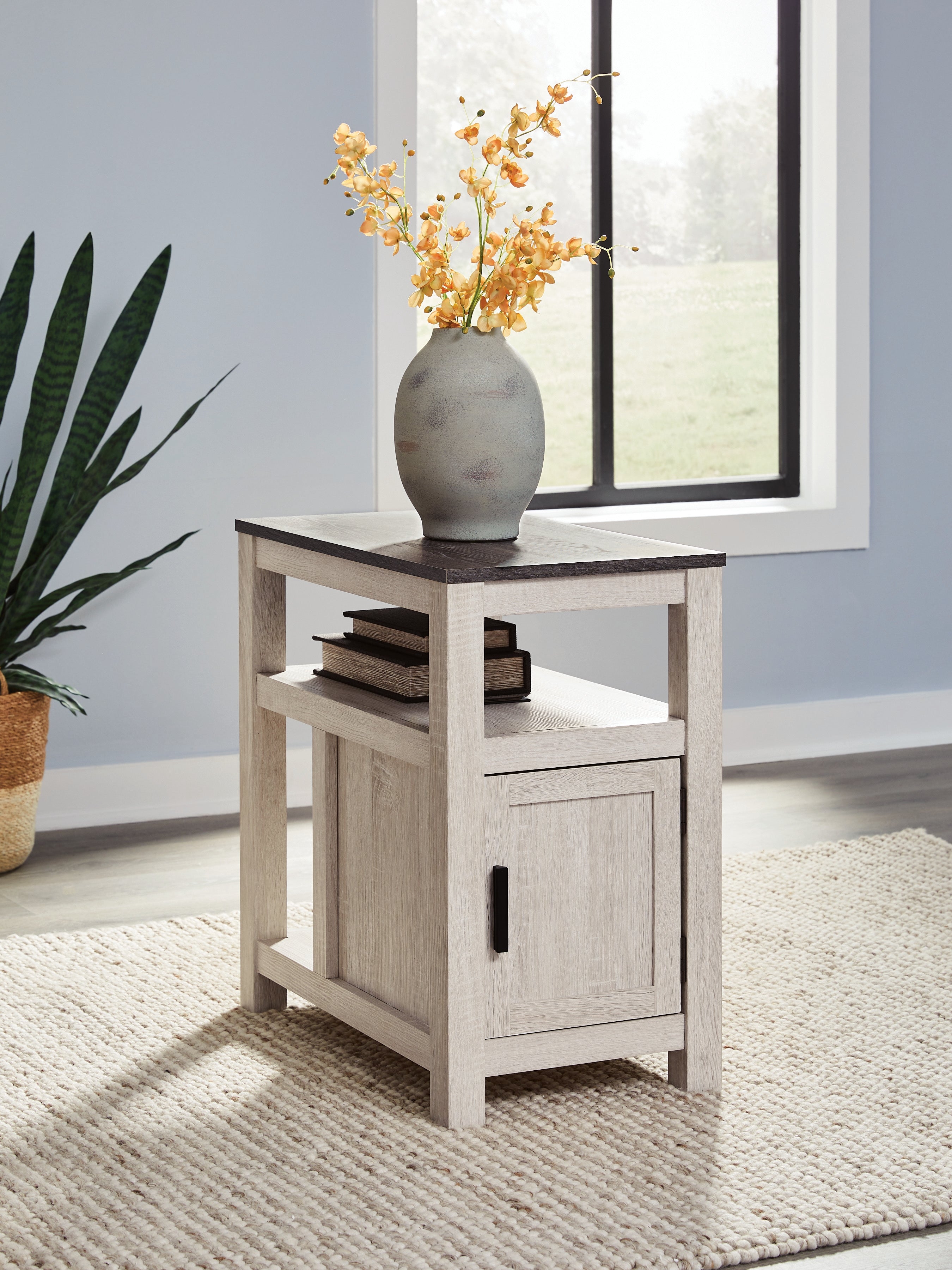 Leasing Furniture - Ashley Furniture - Fendenmore Chairside End Table - Chair Side End Table / Brown Gray/Antique White - T190-217