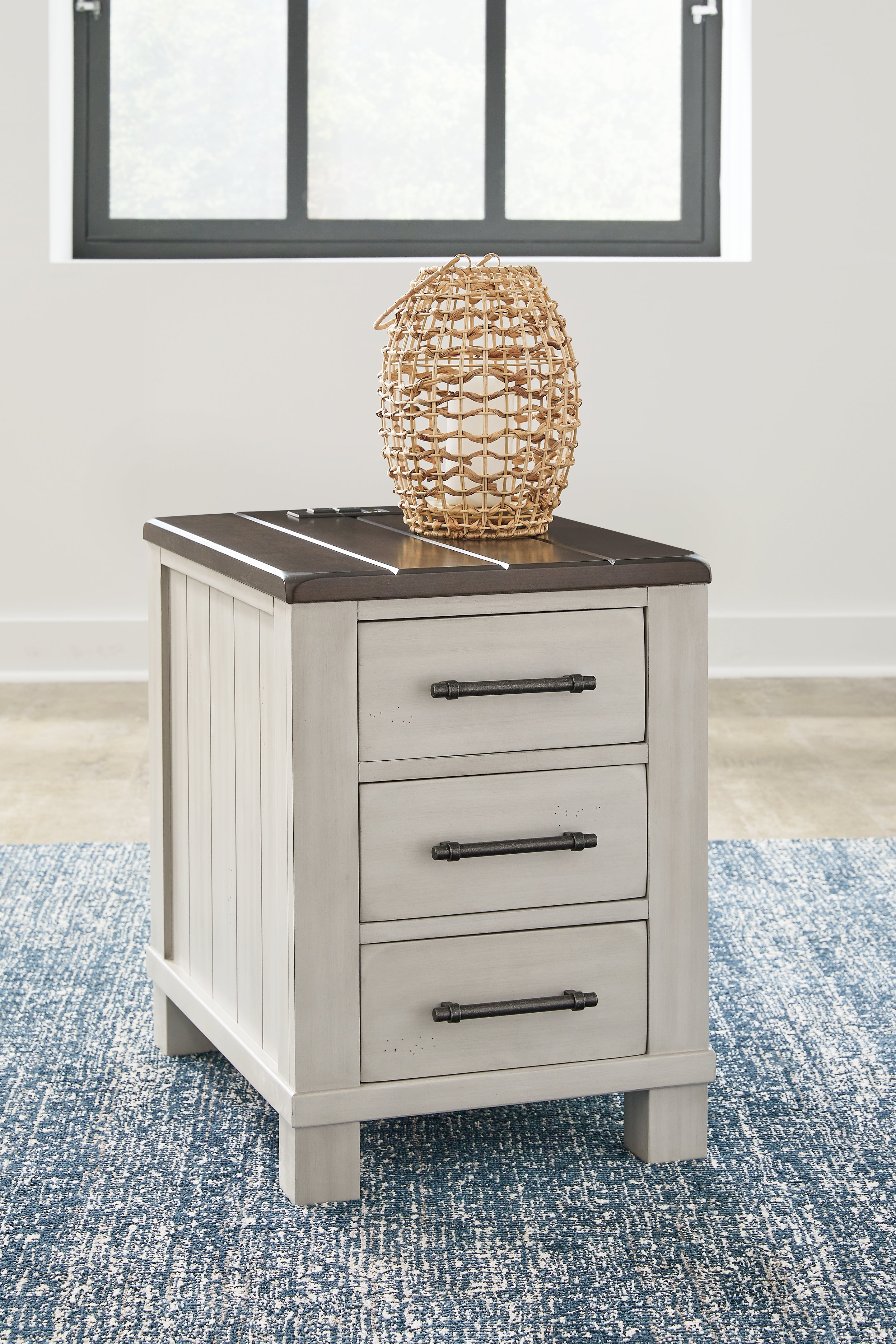 Leasing Furniture - Ashley Furniture - Darborn Chairside End Table - Chair Side End Table / Gray/Brown - T796-7