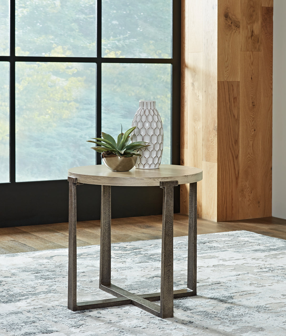 Leasing Furniture - Ashley Furniture - Dalenville End Table - Round End Table / Gray - T965-6