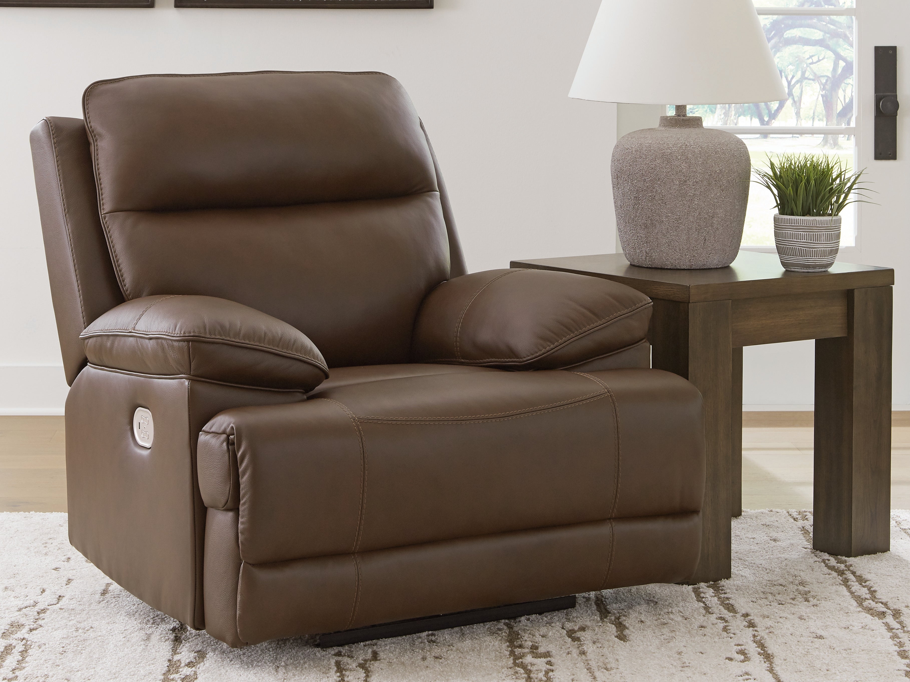 Leasing Furniture - Ashley Furniture - VonRyan Living Room - PWR Recliner/ADJ Headrest / Tobacco - U1040013